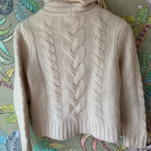 Angora/Wool sweater - Picture 3 of 5